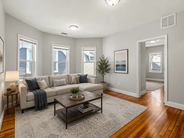 51 King St #3, Dorchester, MA 02122