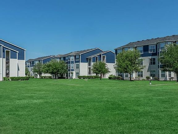4th image of 14906 Westpark Dr #3131