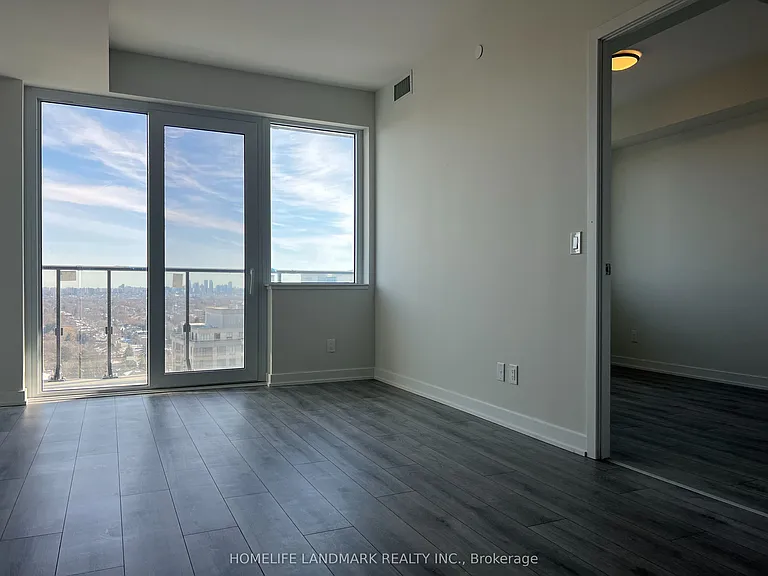15 Ellerslie Ave #2211 — Photo 14