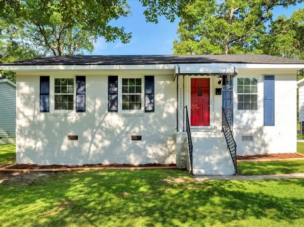 120 Southgate Dr, Roanoke Rapids, NC 27870