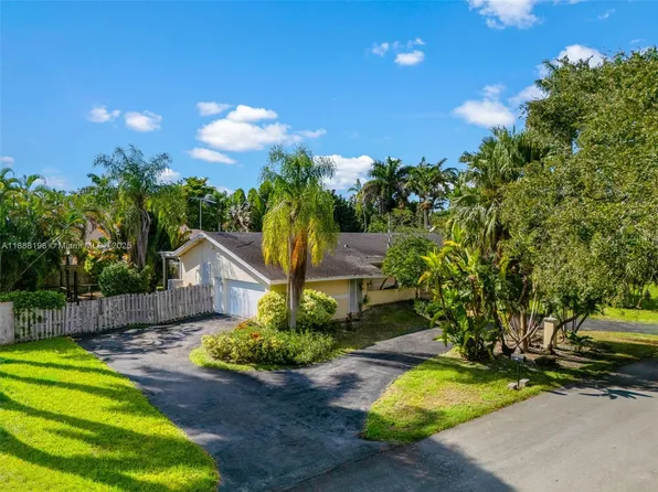 17900 SW 83rd Ave, Palmetto Bay, FL 33157