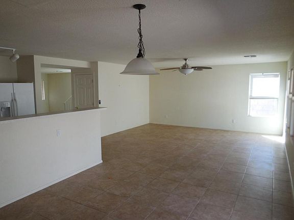 3rd image of 1058 W Sea Star Dr