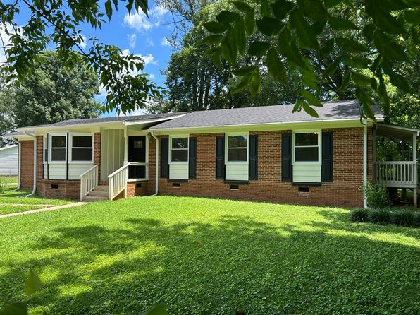 304 N Plymouth Rd NW