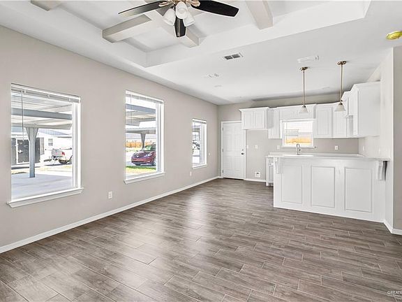 2nd image of 1614 Playa Dr