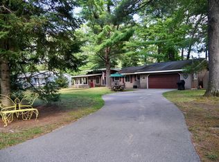 206 Dewberry Ln, Roscommon, MI 48653
