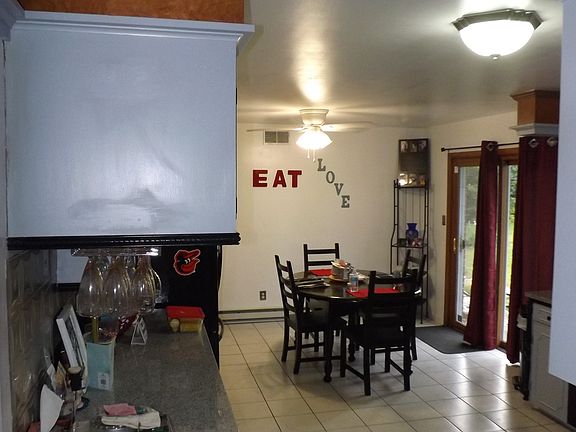 kitchen (viewing dining rm)