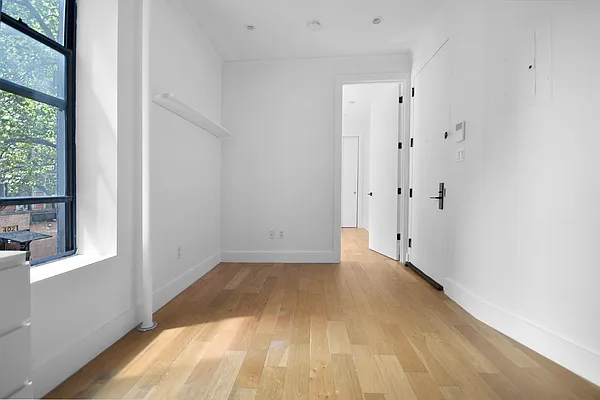 Rented by Compass | media 11