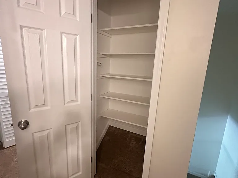 810 Wilson Cir SW #810 — Photo 25