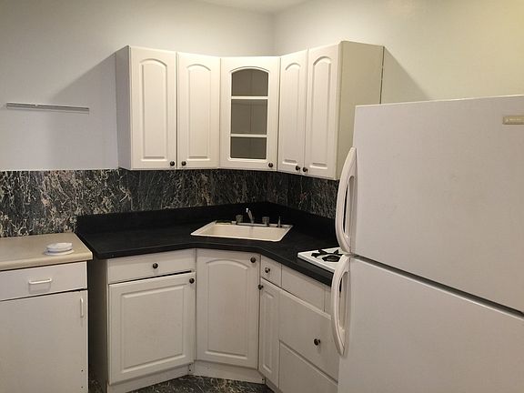 3rd image of 4125 48th St APT 3