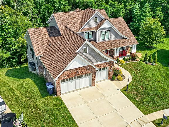 5th image of 7043 Koufax Ct