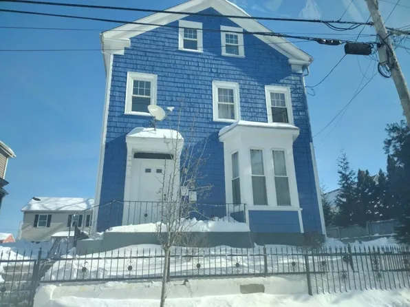 162 Ocean St, Providence, RI 02905