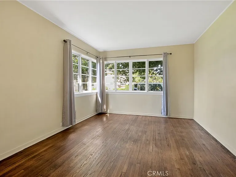1900 Kerns Ave — Photo 10