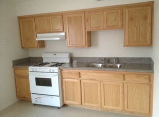 1806 S Garden St, Visalia, CA 93277
