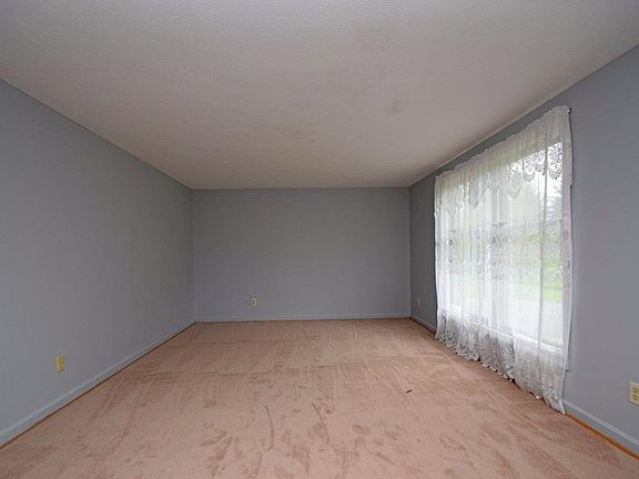 2nd image of 1700 Lorelei Dr