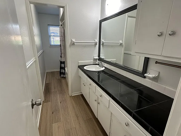 5018 Ash Ct — Photo 12