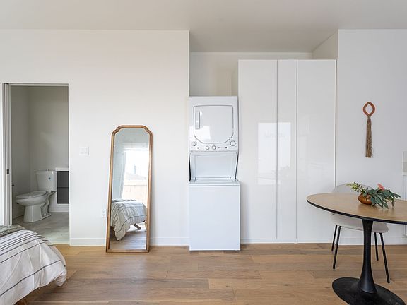 5th image of 3611 Bellevue Ave #3613-1/4