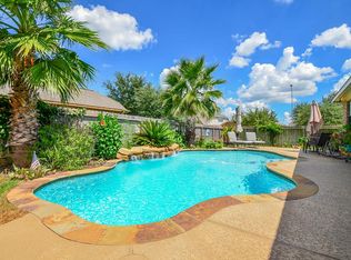 2202 Crescent Water, Rosenberg, TX 77471