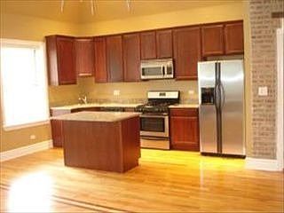 3rd image of 4849 S Vincennes Ave APT 307