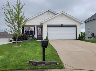 120 Twin Falls Ct, Troy, MO 63379