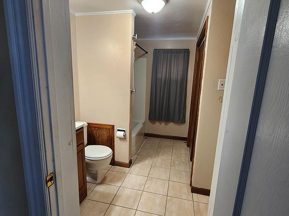 5th image of 733 Pennsylvania Ave #A