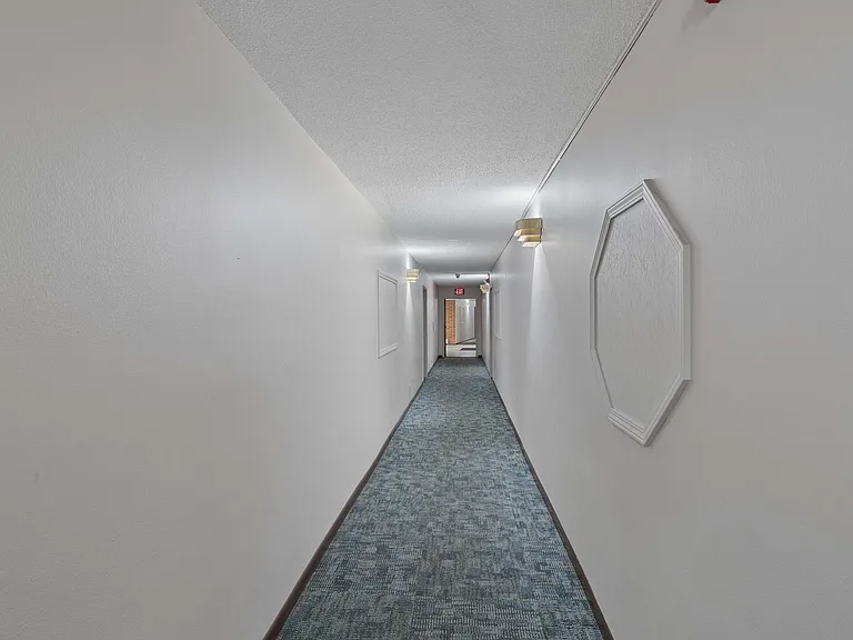 2211 S Stewart Ave #1A — Photo 21