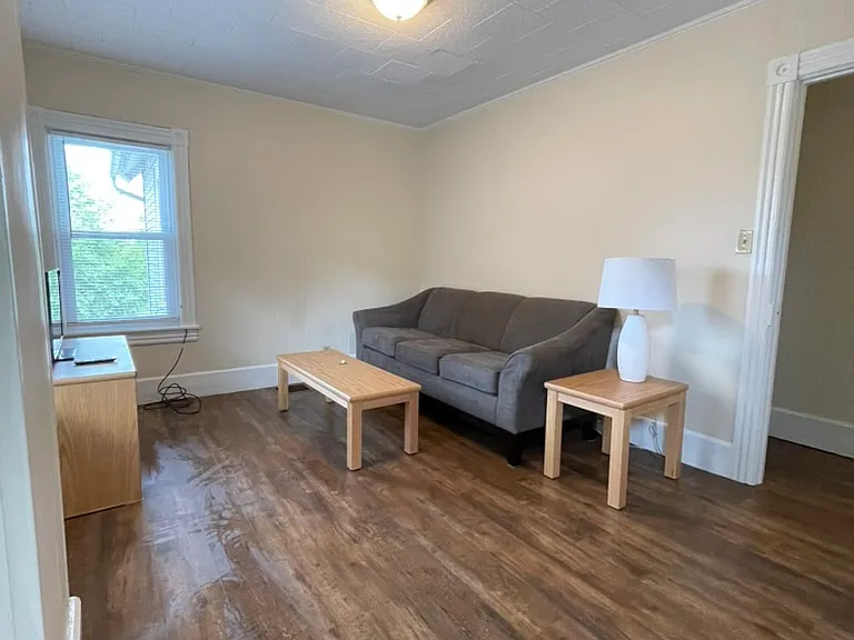 513 8th Ave #2-1 — Photo 2