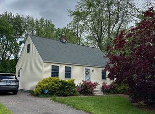 48 Meadowlark Rd, Enfield, CT 06082