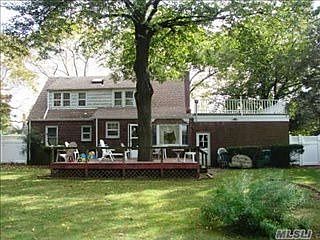 1st image of 677 Walter St