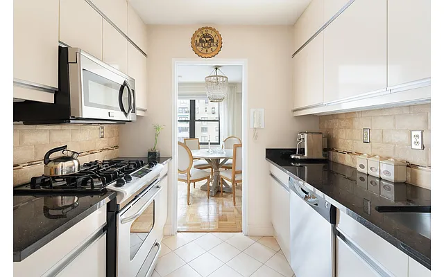 Sold by Douglas Elliman | media 4