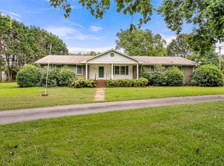 1002 Dickerson Rd, Anderson, SC 29626