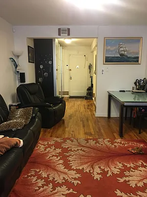 Sold by Starealty Estate LLC | media 7