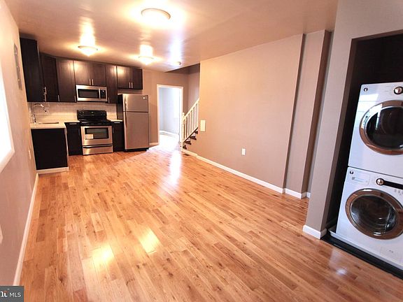 2nd image of 2000 N 17th St
