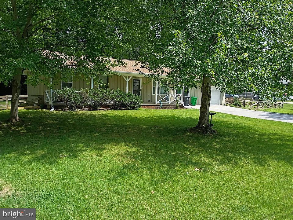 2nd image of 15900 Menk Rd