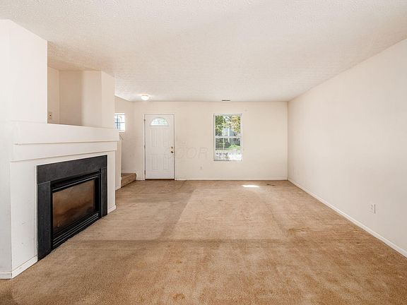 5th image of 8140 Royal Elm Dr