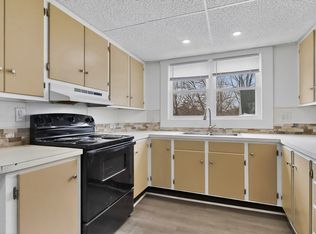 40 Court St #5, Bath, ME 04530