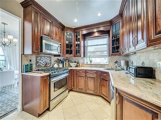 Sold by Charles Rutenberg Realty, Inc. | media 41