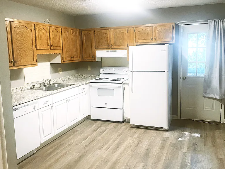 1809 Windover Pl SW #D — Photo 3