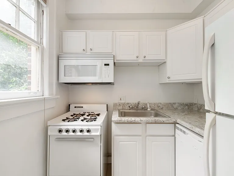 430 Ponce — Photo 5