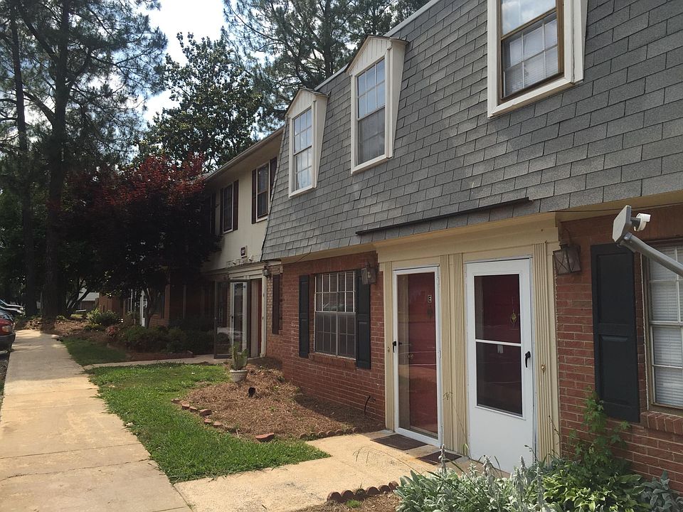 2nd image of 5817 Hunting Ridge Ln APT E