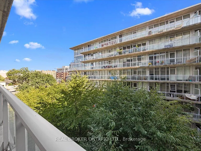 354 Gladstone Ave #503 — Photo 22