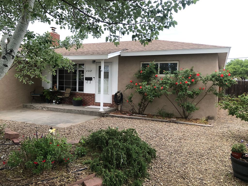 2007 N Mesa Verde Ave - Property Image