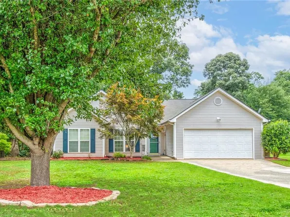 1617 Madison Dr, Bethlehem, GA 30620
