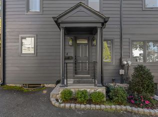 4 Elizabeth St, Rye, NY 10580