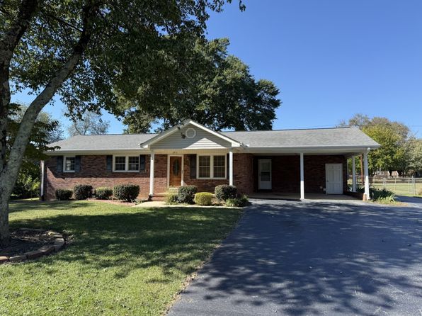 223 Blalock Rd, Boiling Springs, SC 29316 – 3-bedroom rental in Boiling Springs