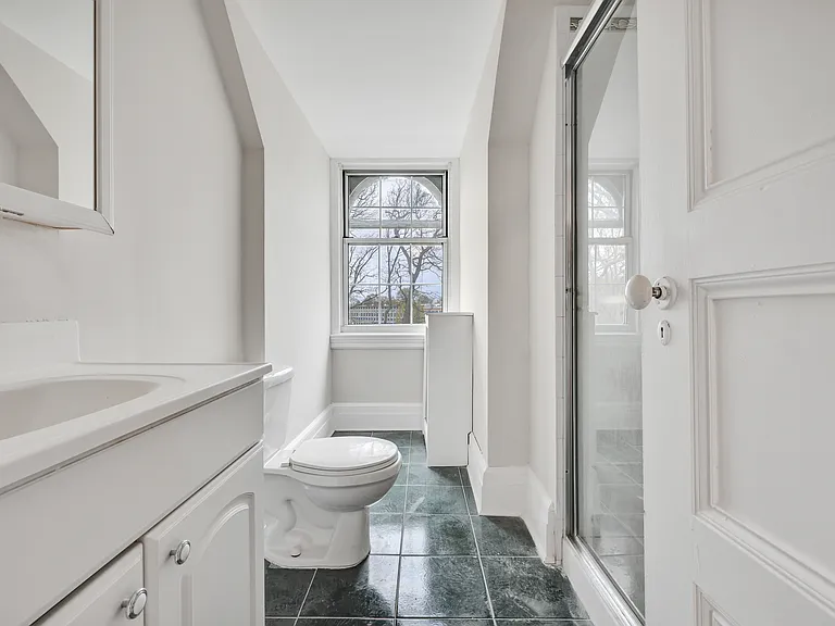 105 Everit Ave — Photo 26