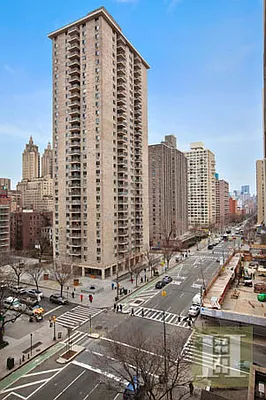 Sold by Halstead Real Estate | media 8