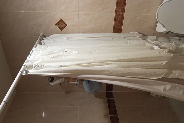 Rented by Avi Nash Associates | media 8