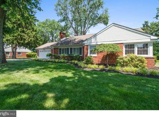 430 Collins Dr, Springfield, PA 19064