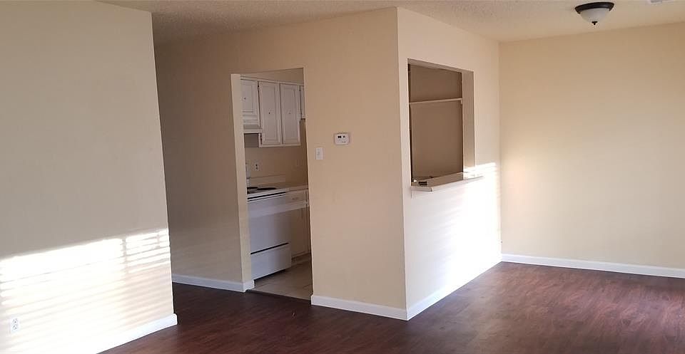 1st image of 7906 Prestwood Dr APT 18