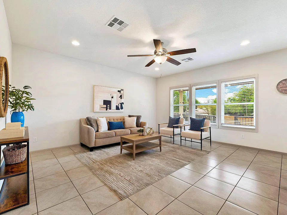 1116 La Conterra Blvd